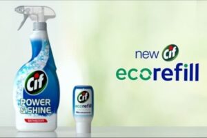 Các tập đoàn hàng tiêu dùng chật vật cắt giảm bao bì nhựa